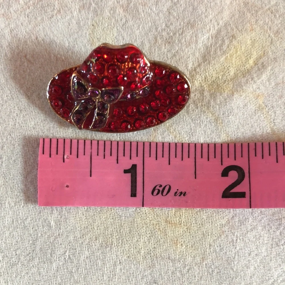 VINTAGE RED RHINESTONE HAT BROOCH